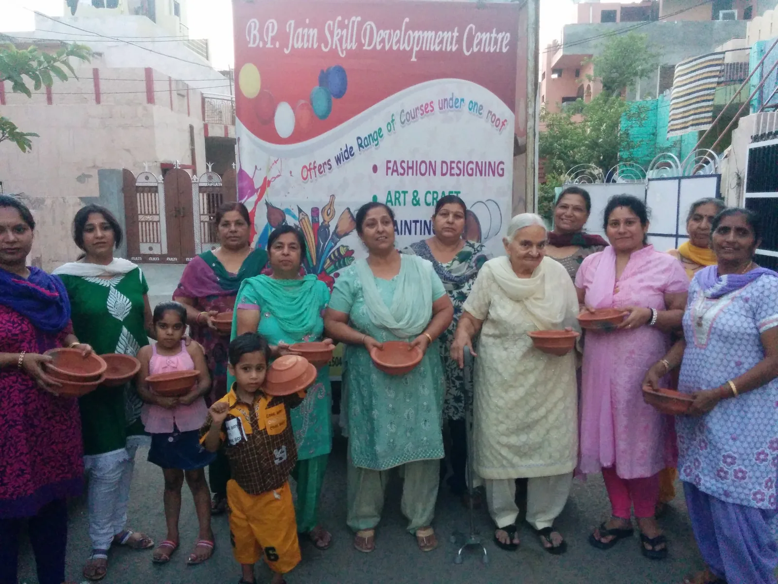 Dana Pani photo